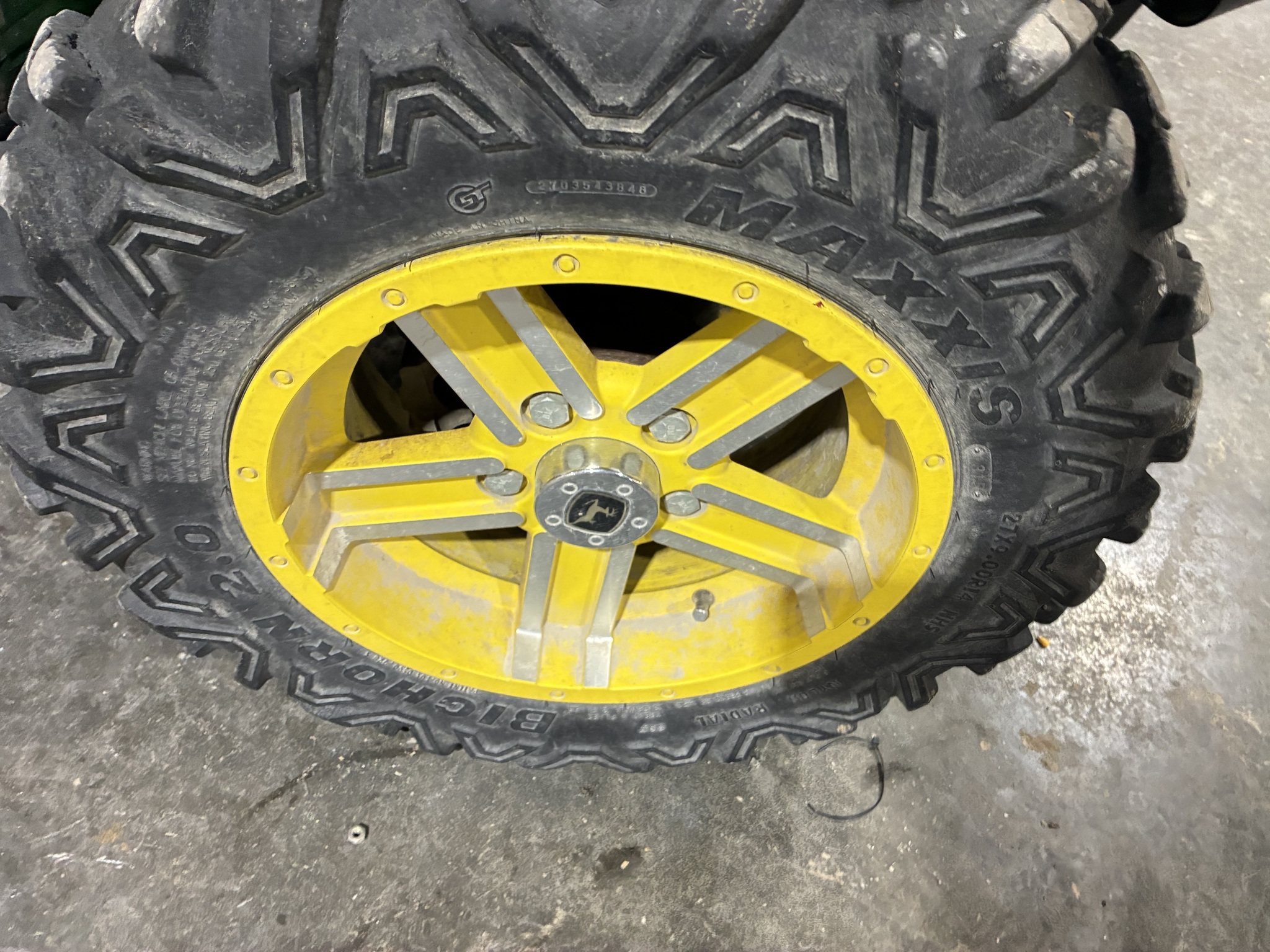 2015 John Deere Gator XUV 825I ATVs and Utility Vehicle