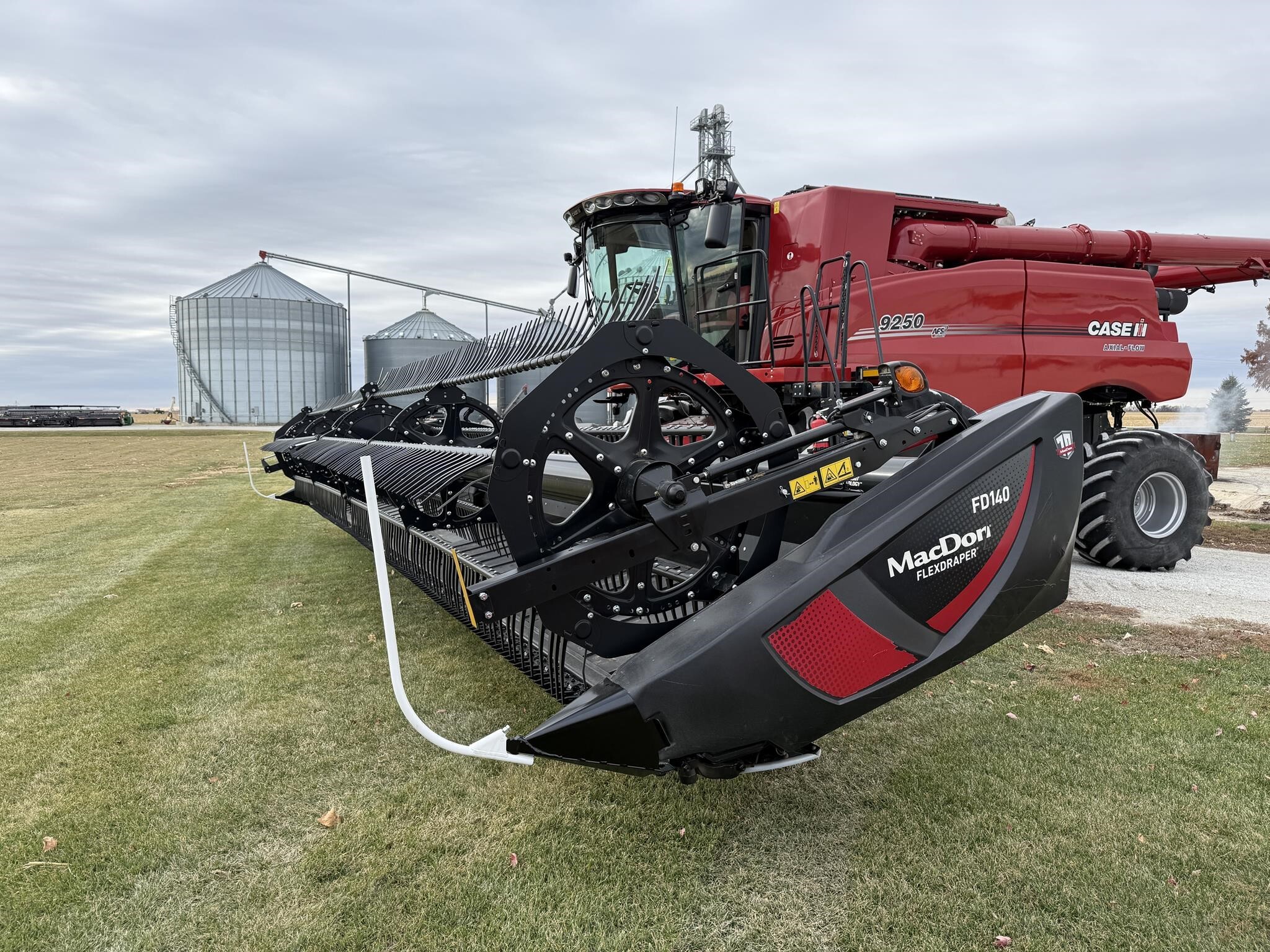 2019 MacDon FD140 Platform