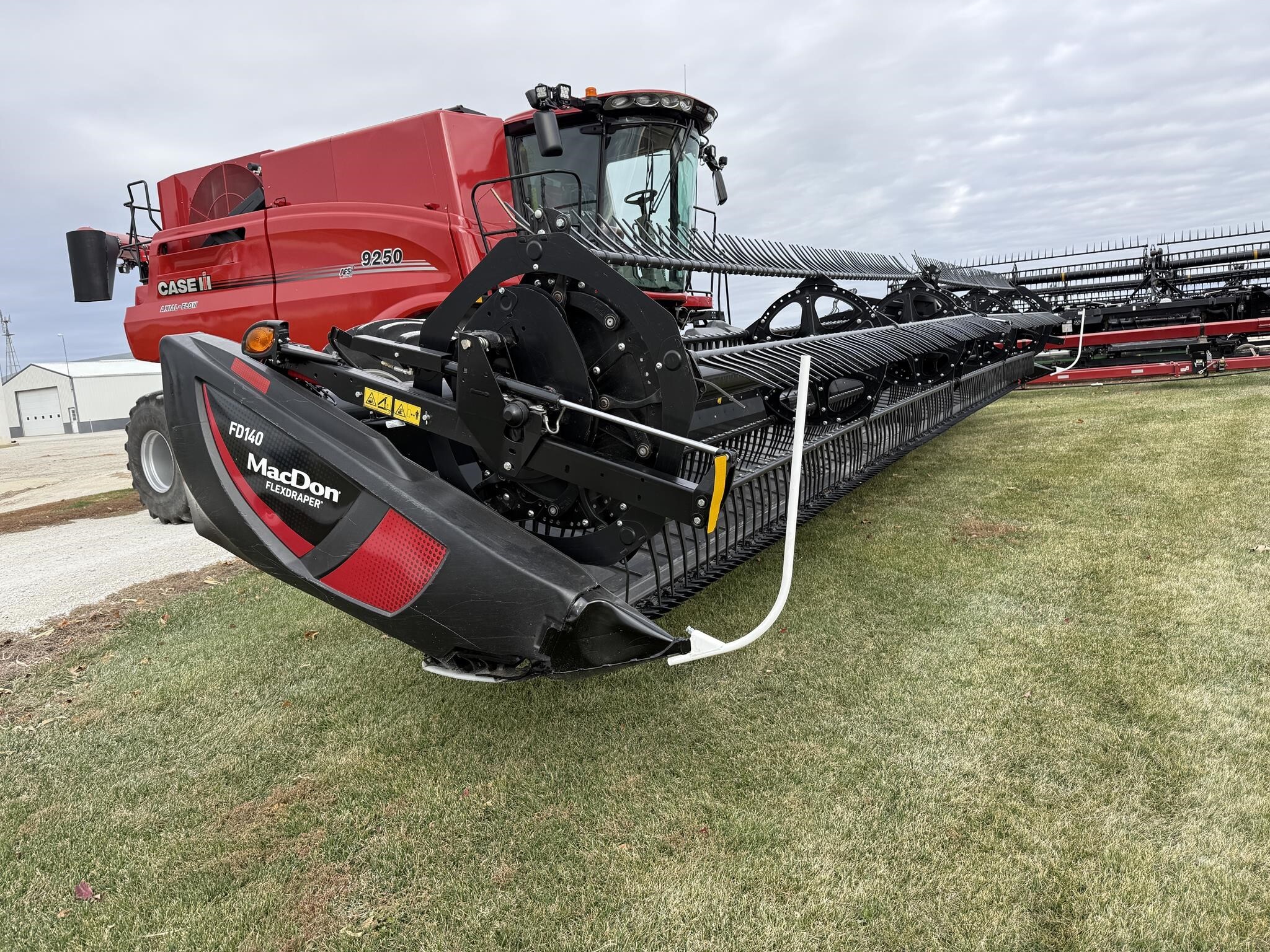 2019 MacDon FD140 Platform