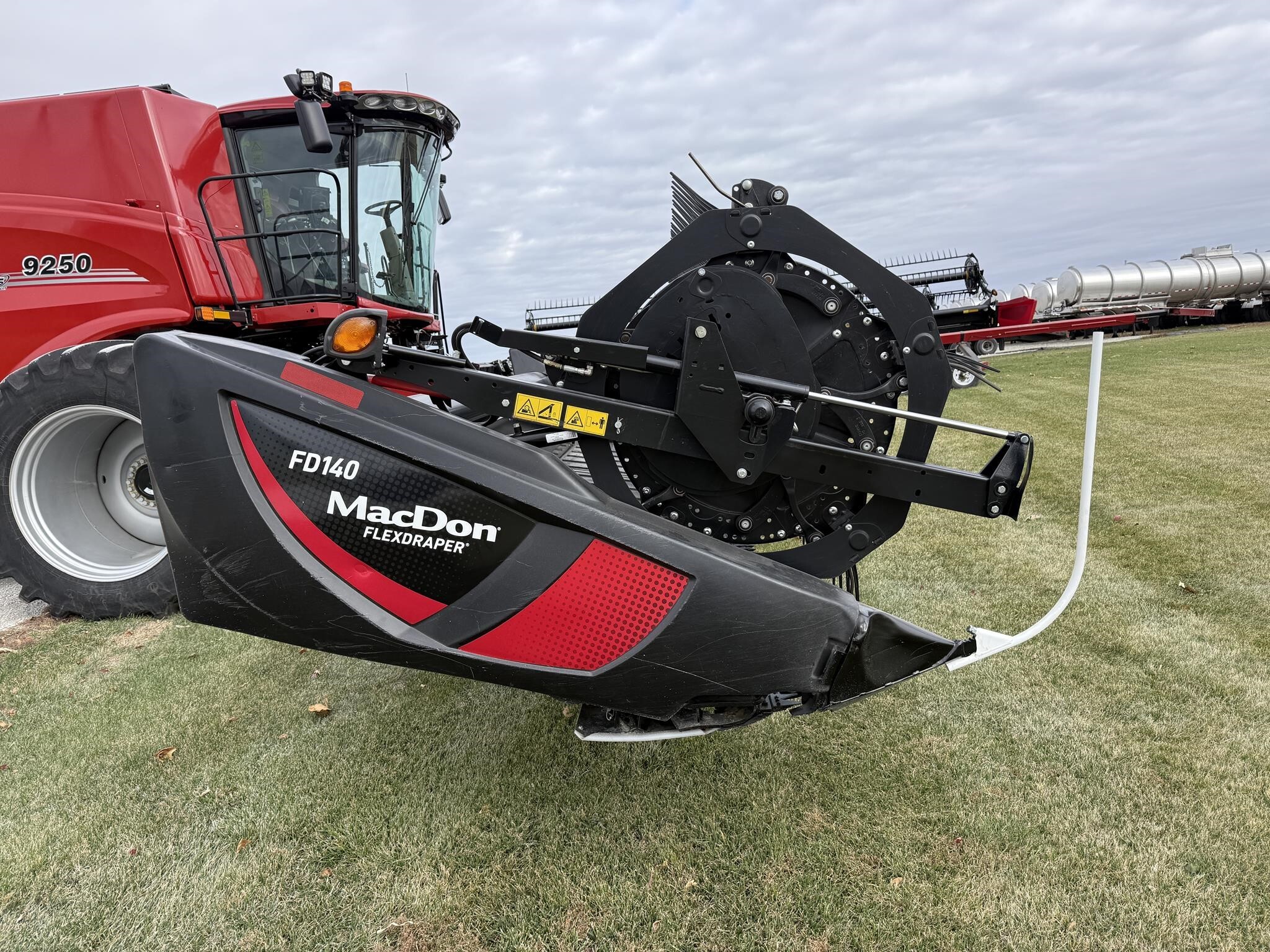 2019 MacDon FD140 Platform