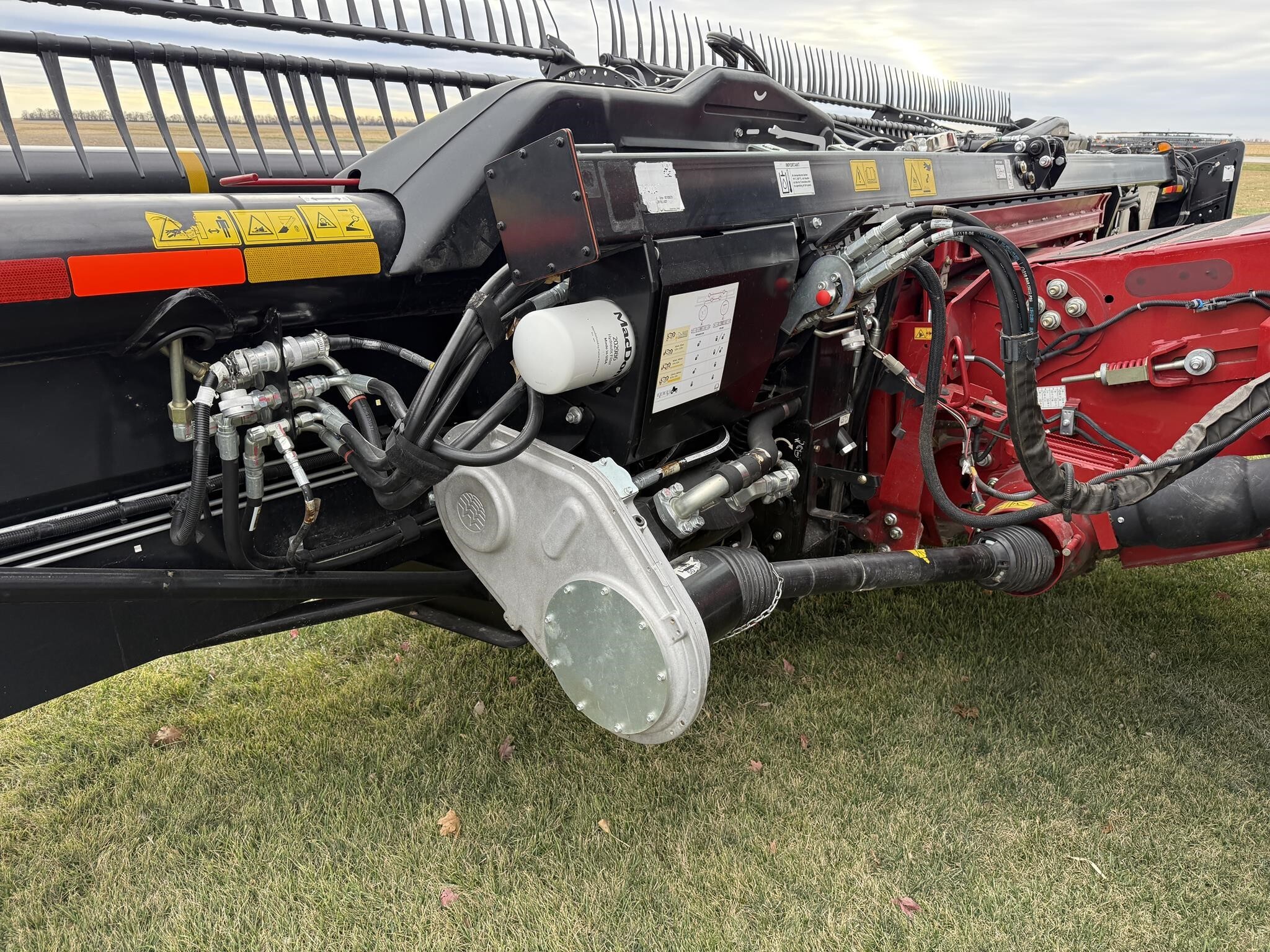 2019 MacDon FD140 Platform