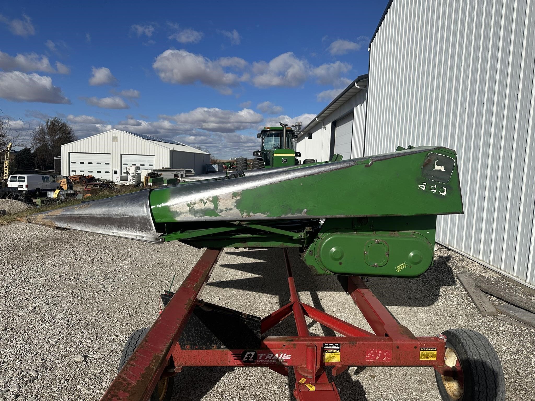 1993 John Deere 643 Corn Head