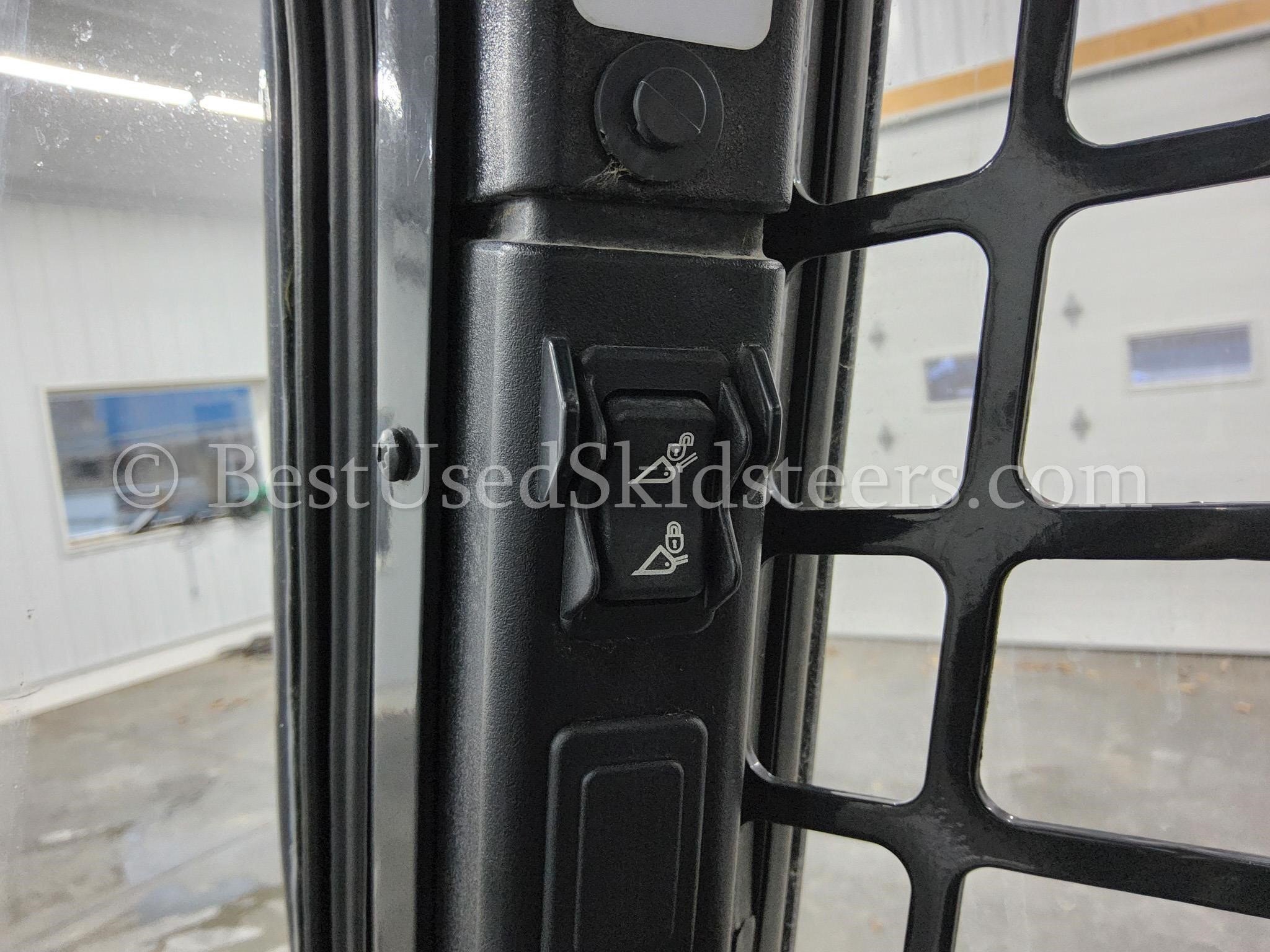 2023 Bobcat T740 Skid Steer