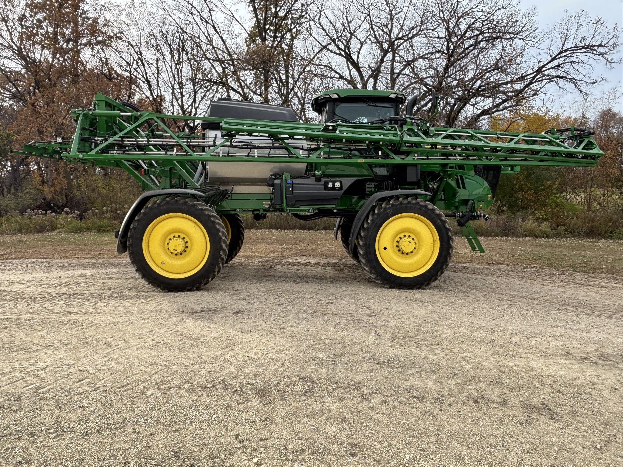 2025 John Deere 412R Self-Propelled Sprayer