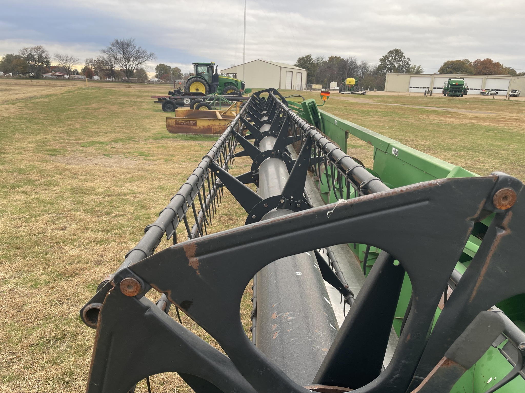 2010 John Deere 635F Platform