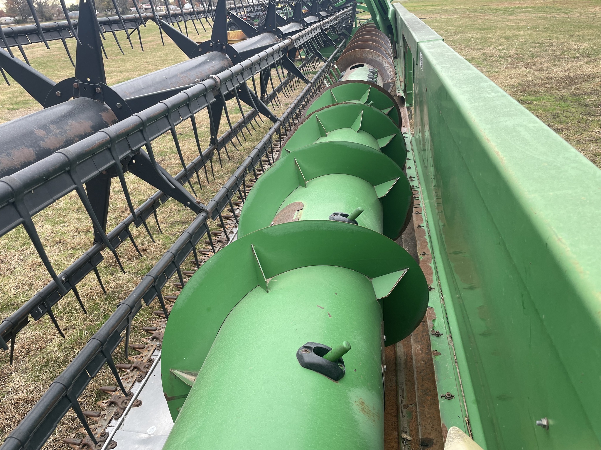 2010 John Deere 635F Platform