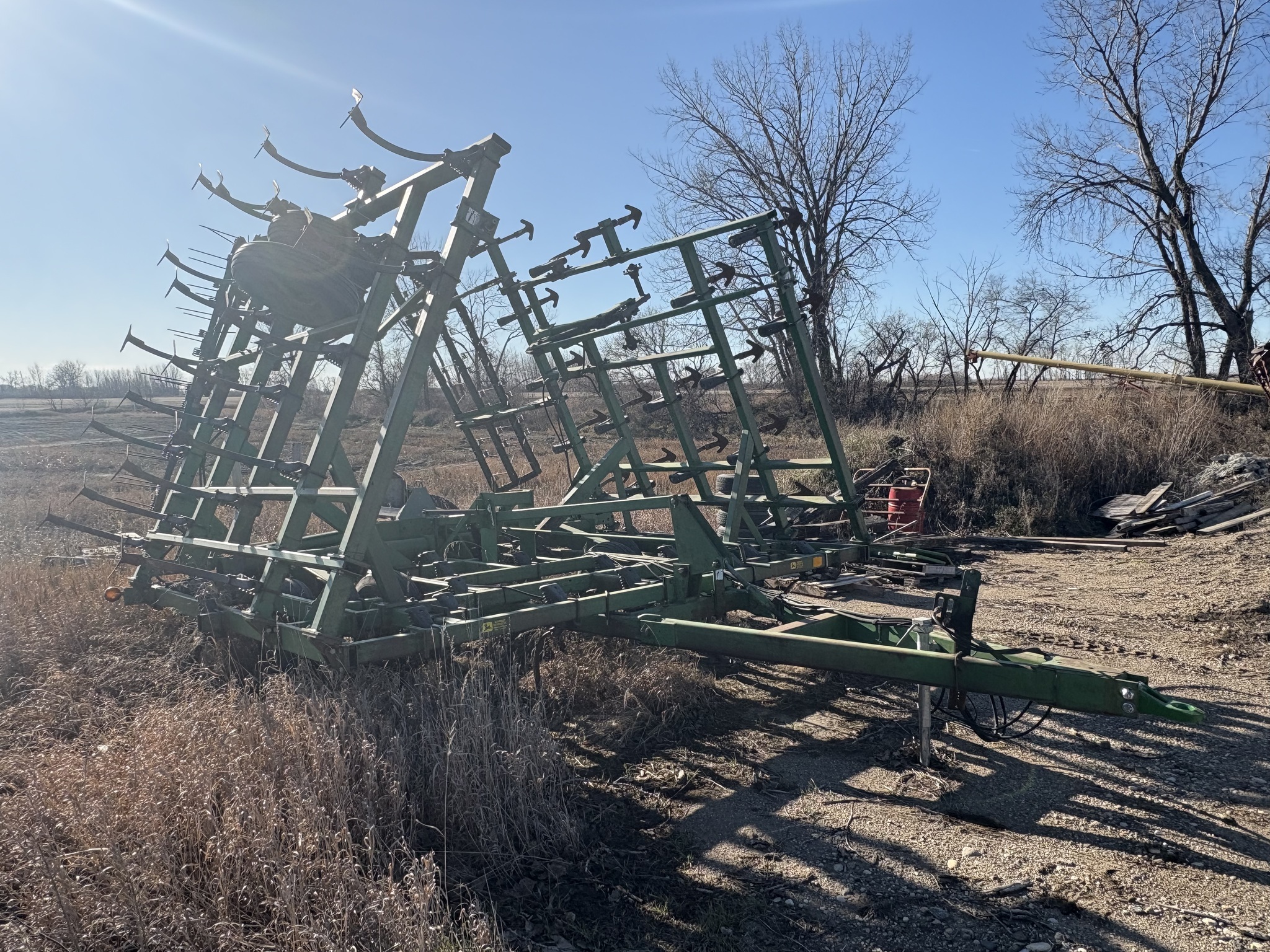 1994 John Deere 980 Field Cultivator