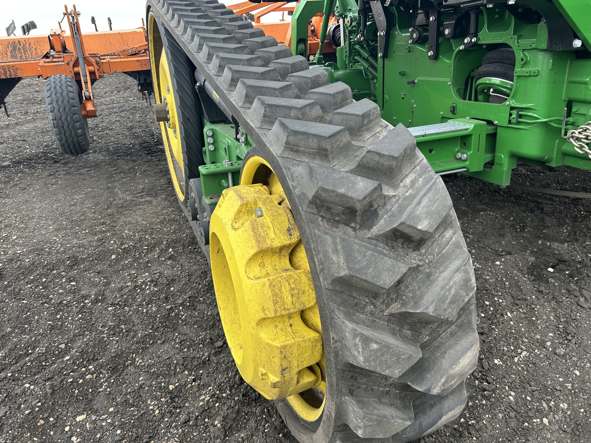2021 John Deere 8RT 370 Tractor