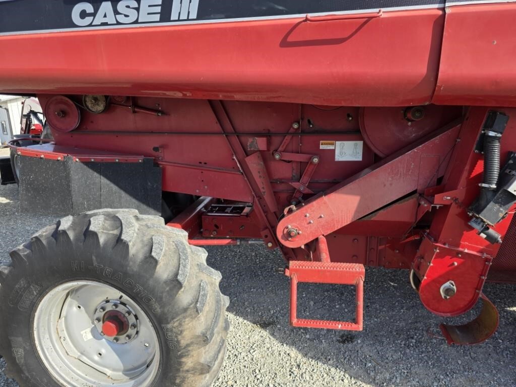 1996 Case IH 2166 Combine