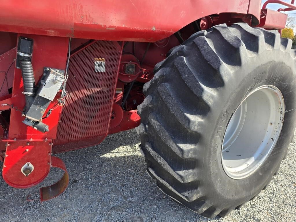 1996 Case IH 2166 Combine