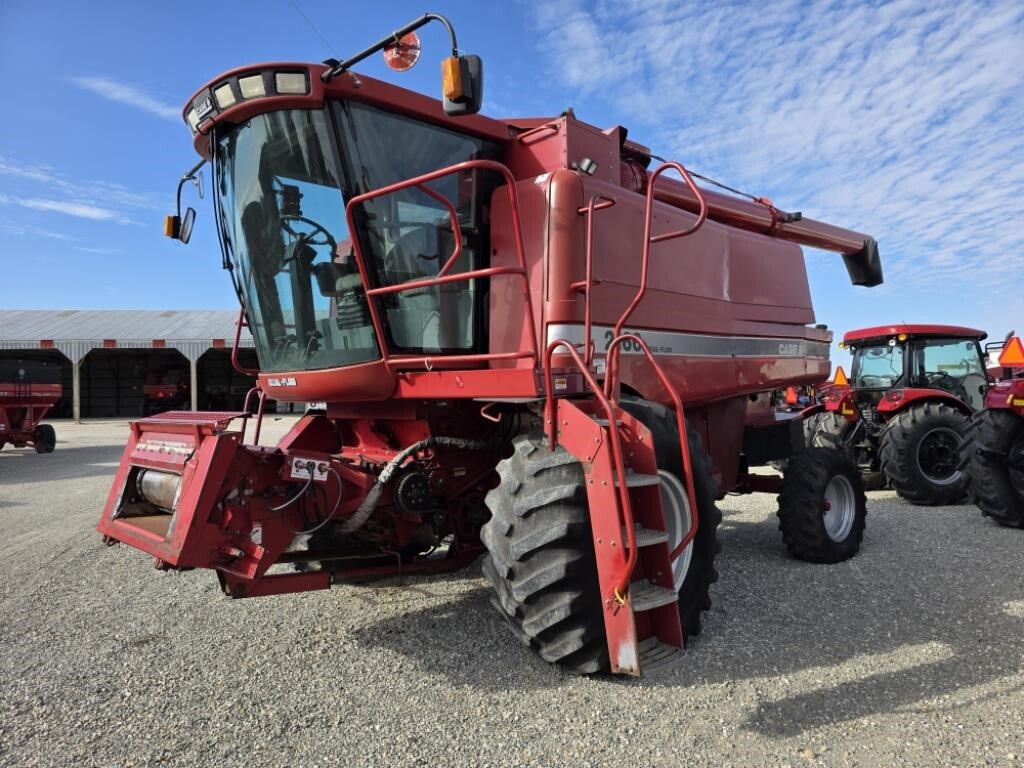 1996 Case IH 2166 Combine