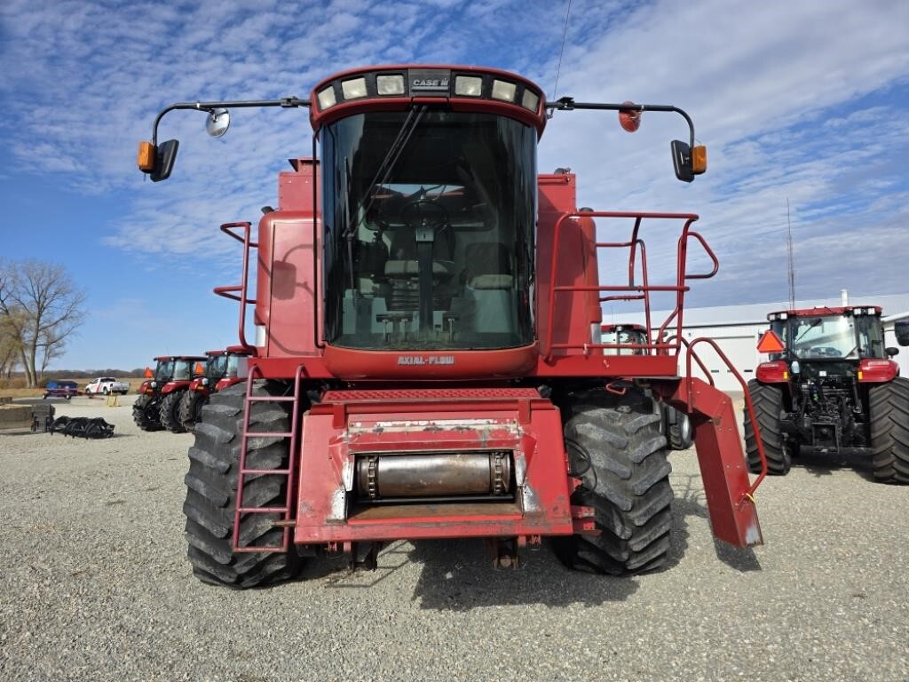 1996 Case IH 2166 Combine