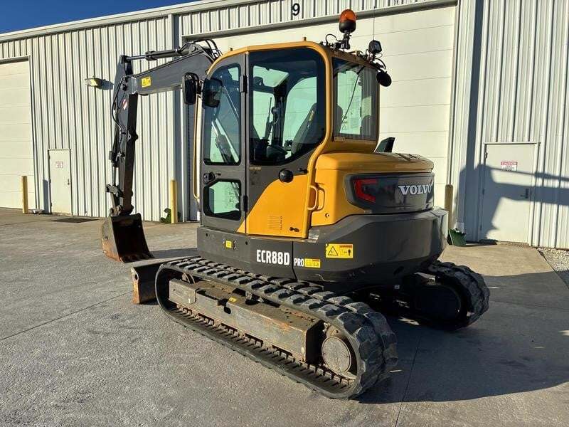 2022 Volvo ECR88D Excavator