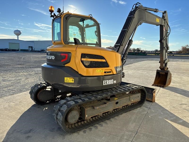 2022 Volvo ECR88D Excavator