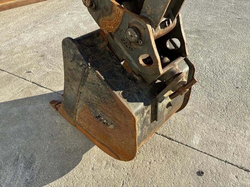 2022 Volvo ECR88D Excavator