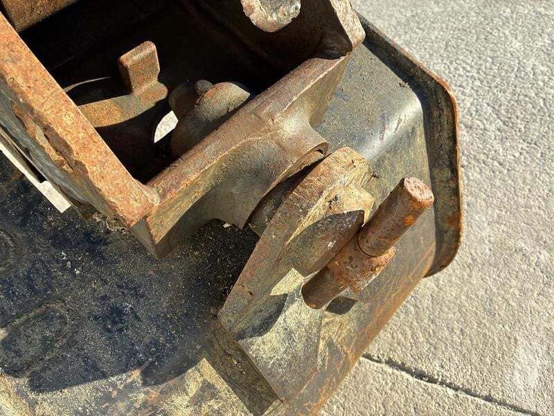 2022 Volvo ECR88D Excavator