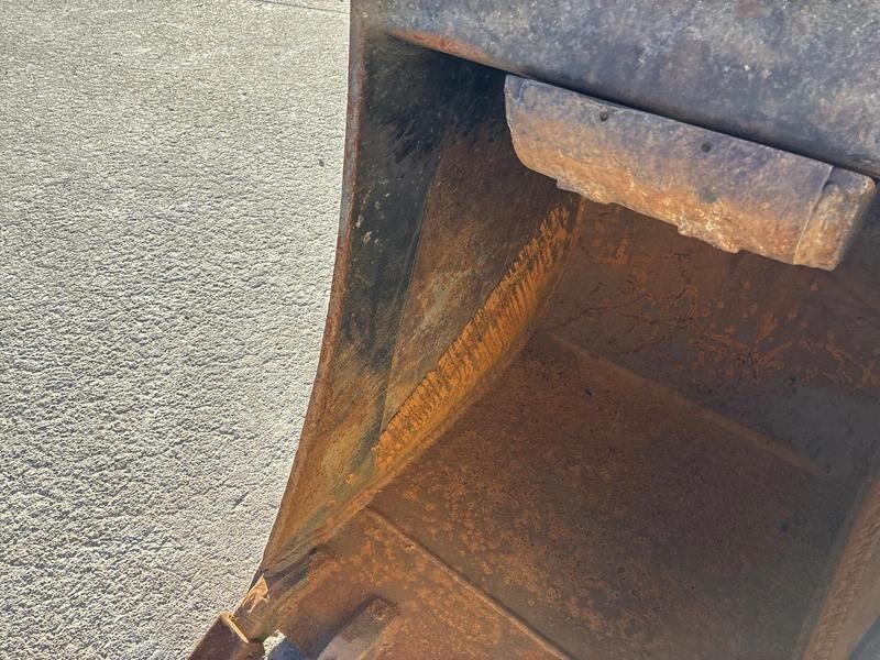 2022 Volvo ECR88D Excavator