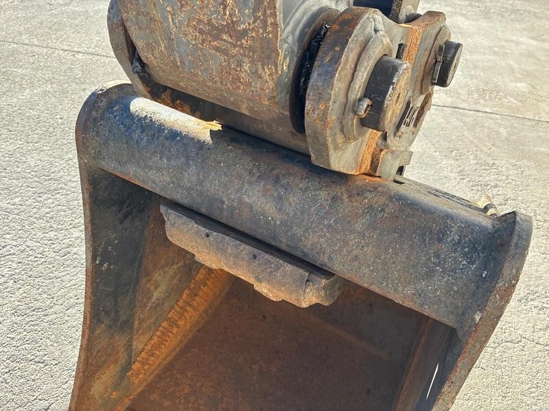 2022 Volvo ECR88D Excavator