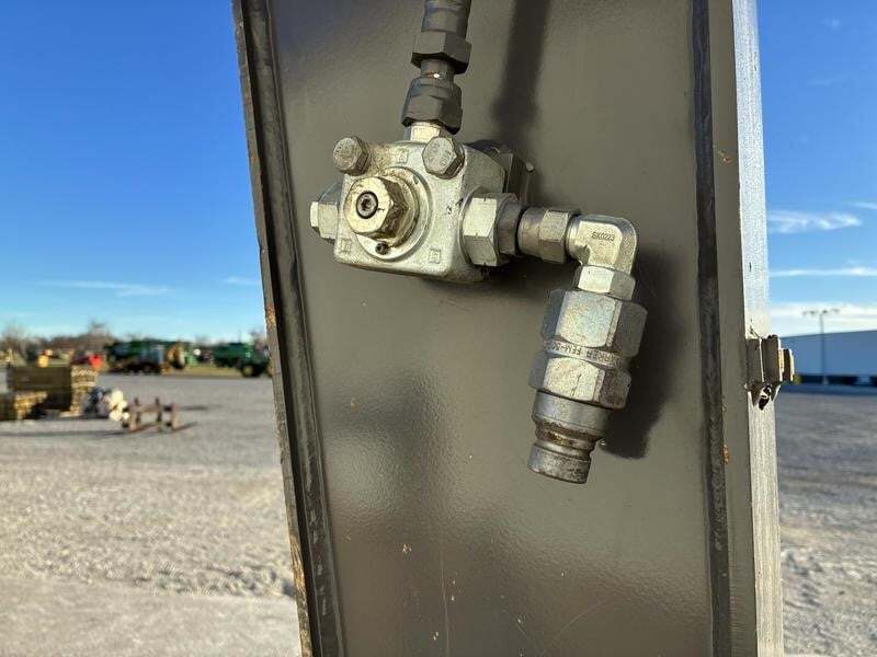 2022 Volvo ECR88D Excavator