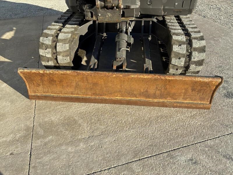 2022 Volvo ECR88D Excavator