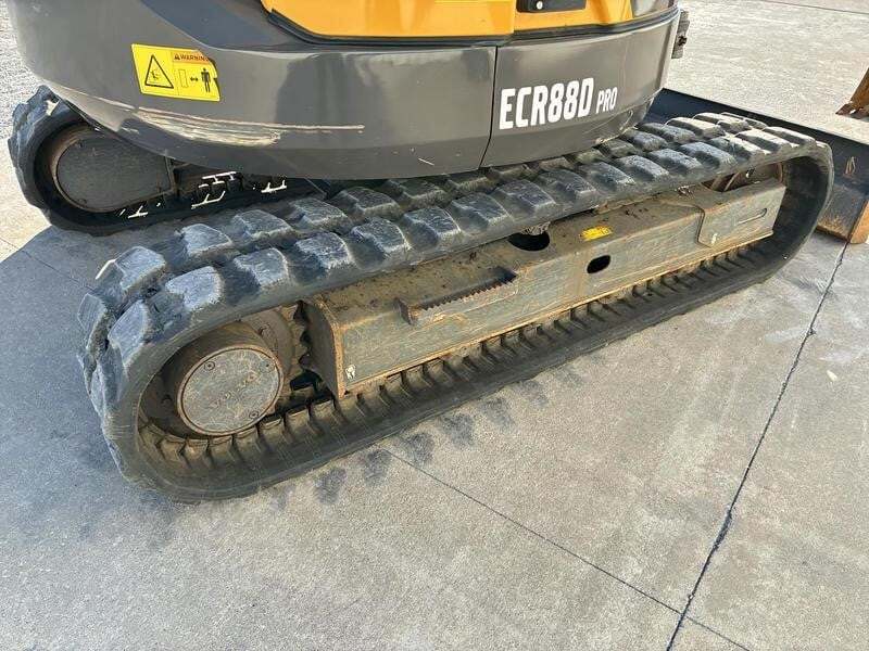 2022 Volvo ECR88D Excavator