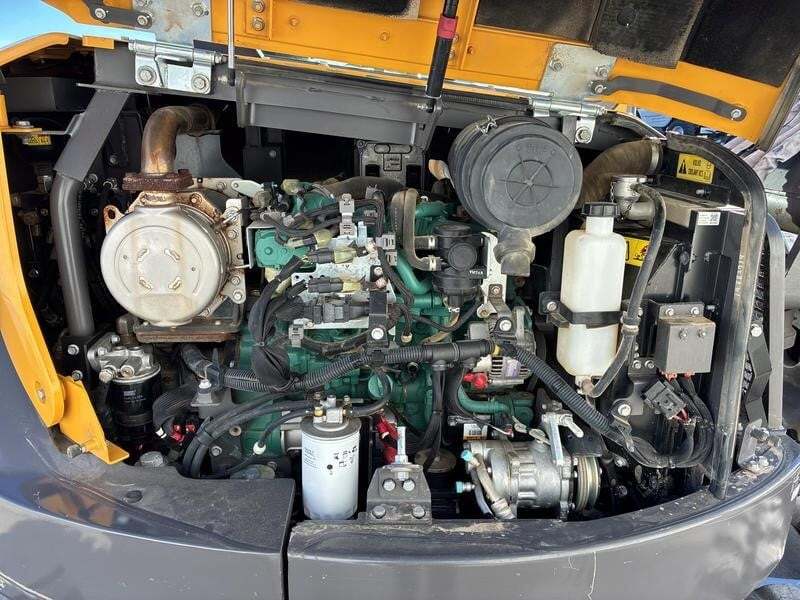 2022 Volvo ECR88D Excavator