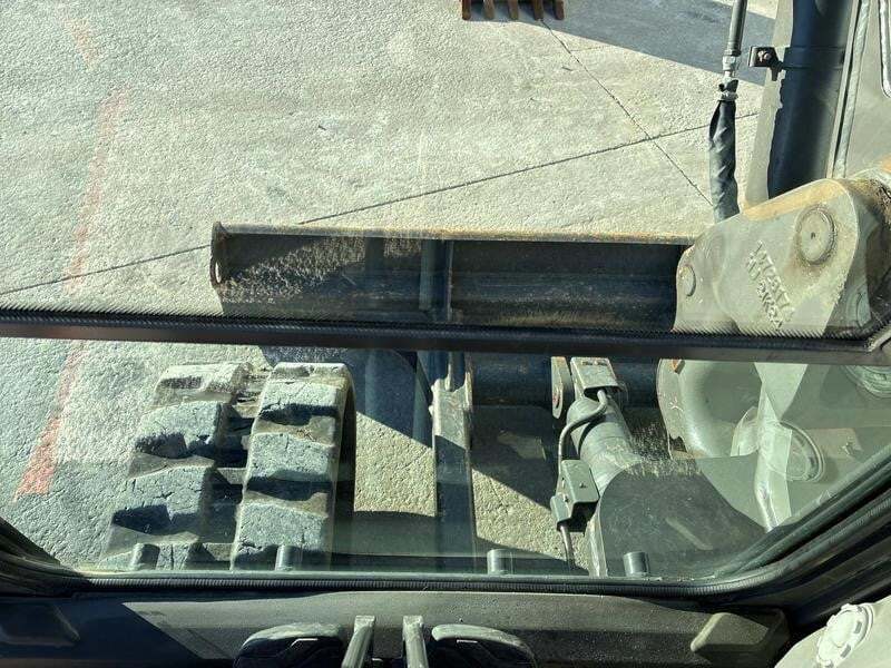 2022 Volvo ECR88D Excavator