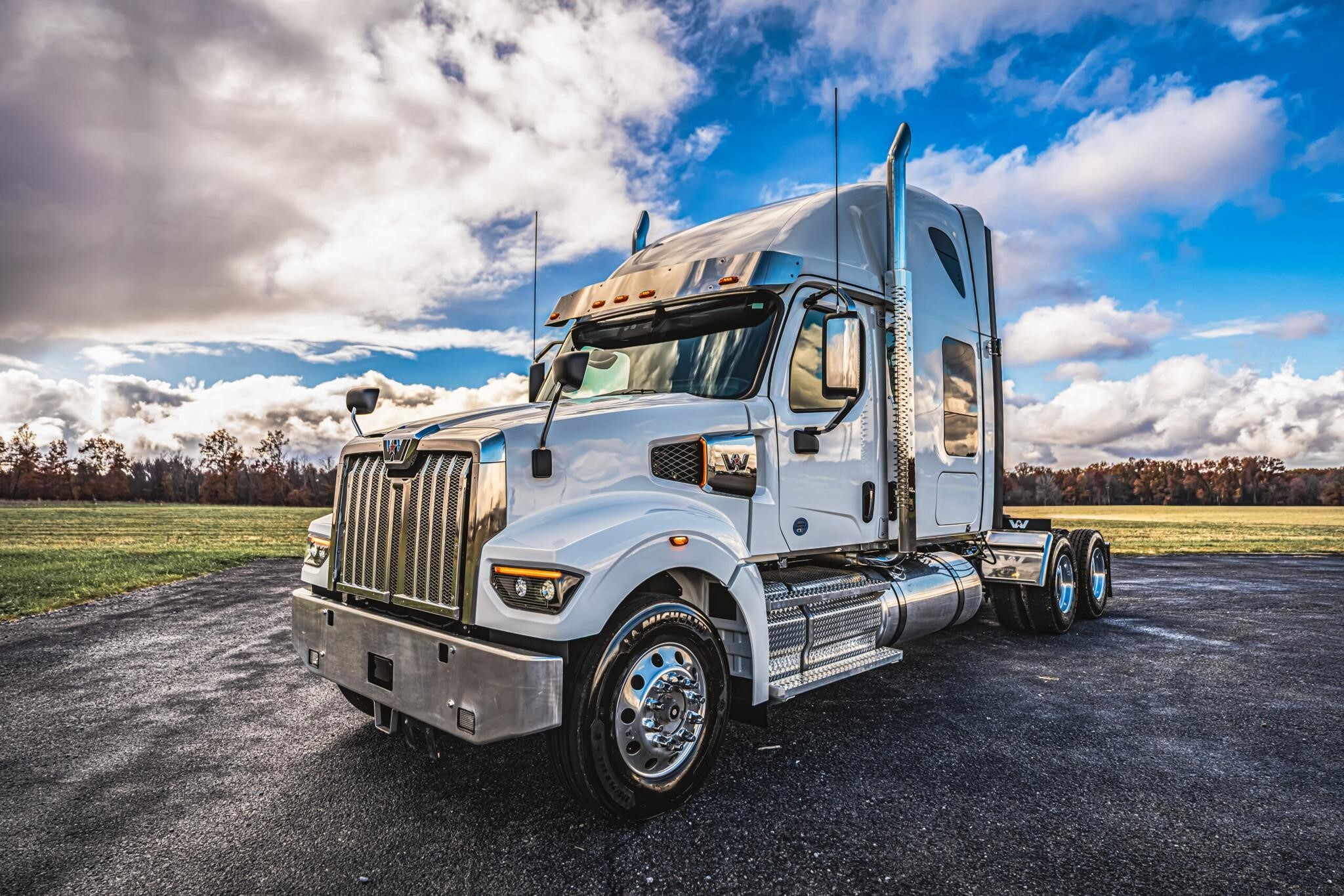 2024 Western Star 49X Semi Trucks/Trailer