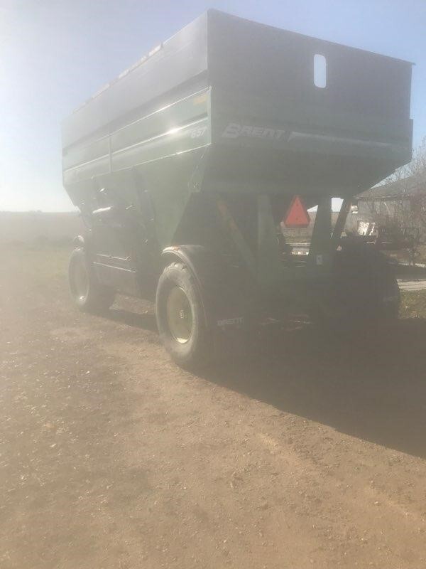 2013 Brent 657 Gravity Wagon