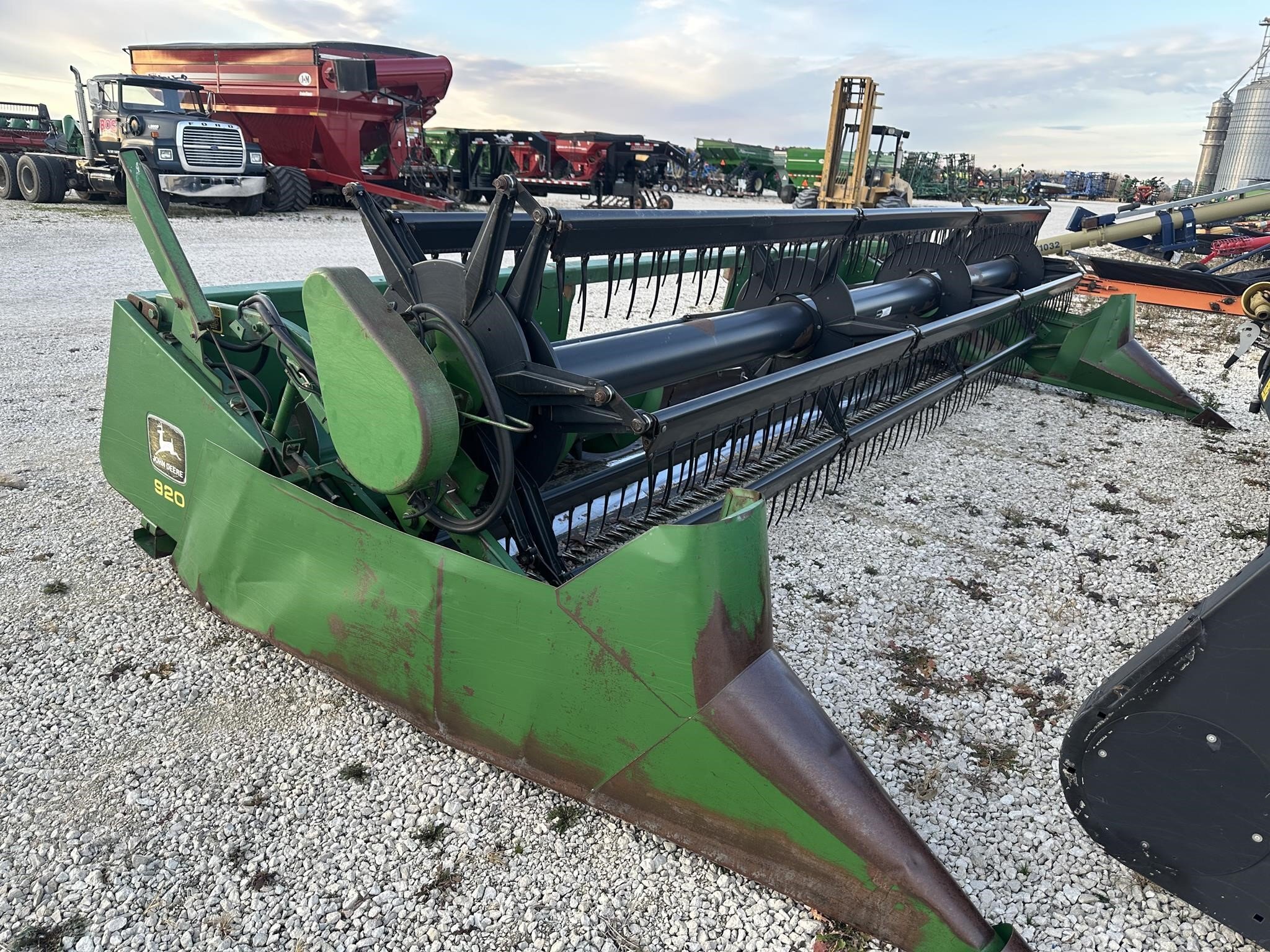  John Deere 920F Platform
