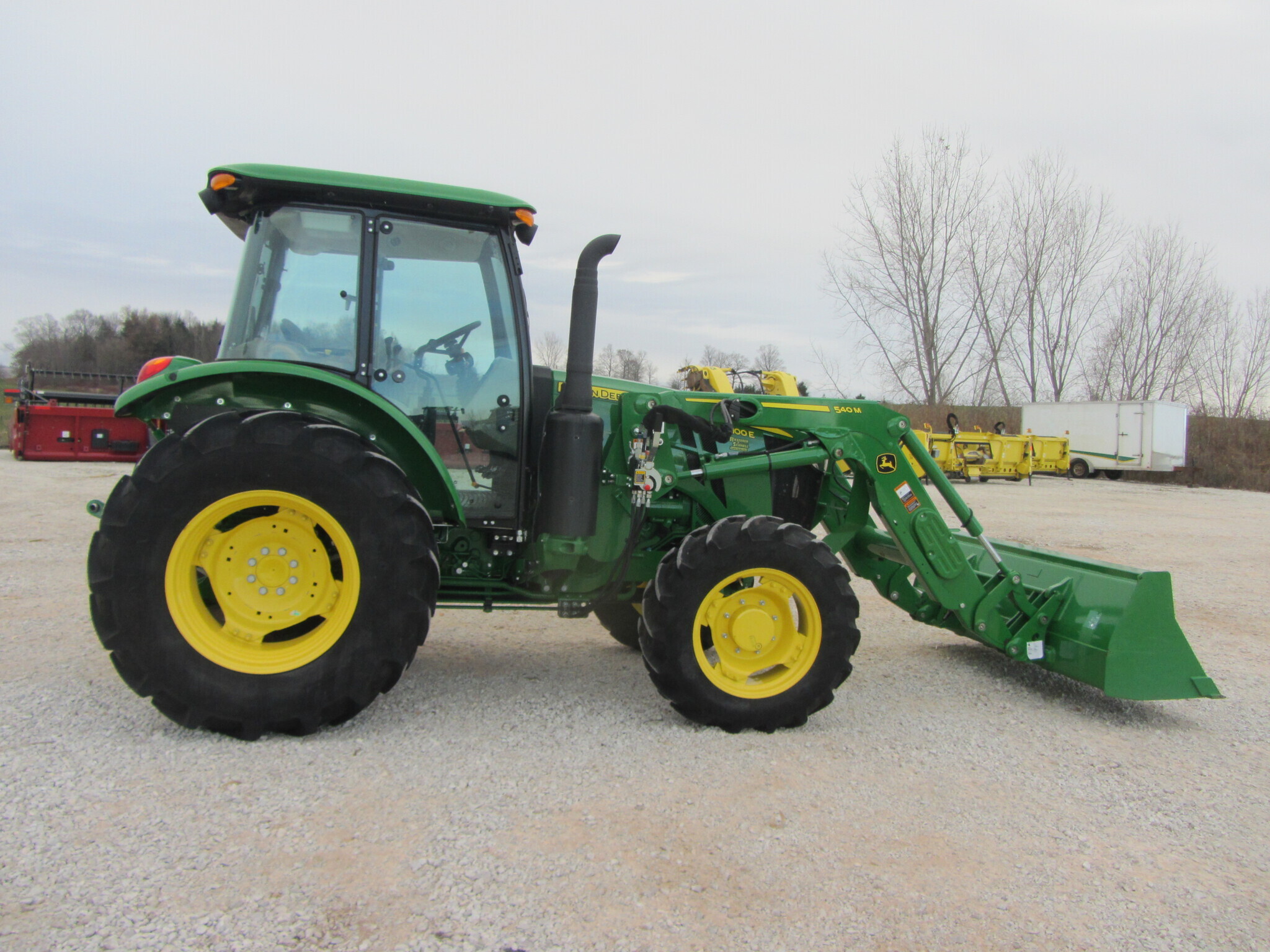 2022 John Deere 5100E Tractor