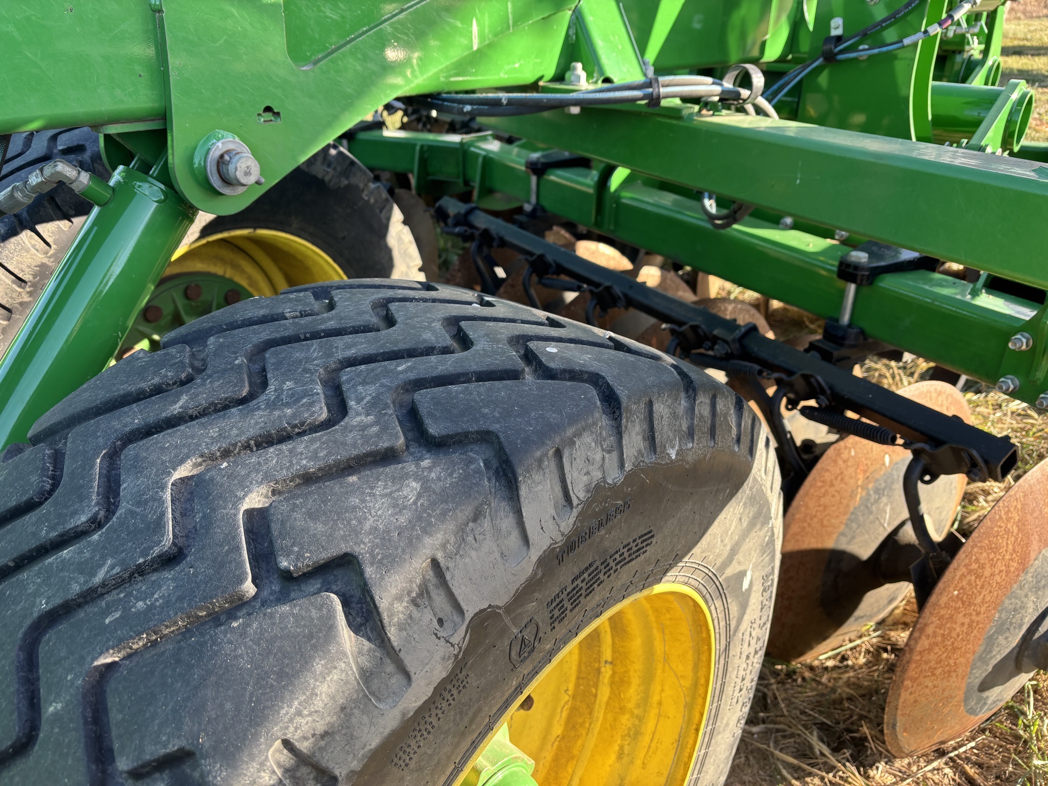 2021 John Deere 2730 Disk Chisel