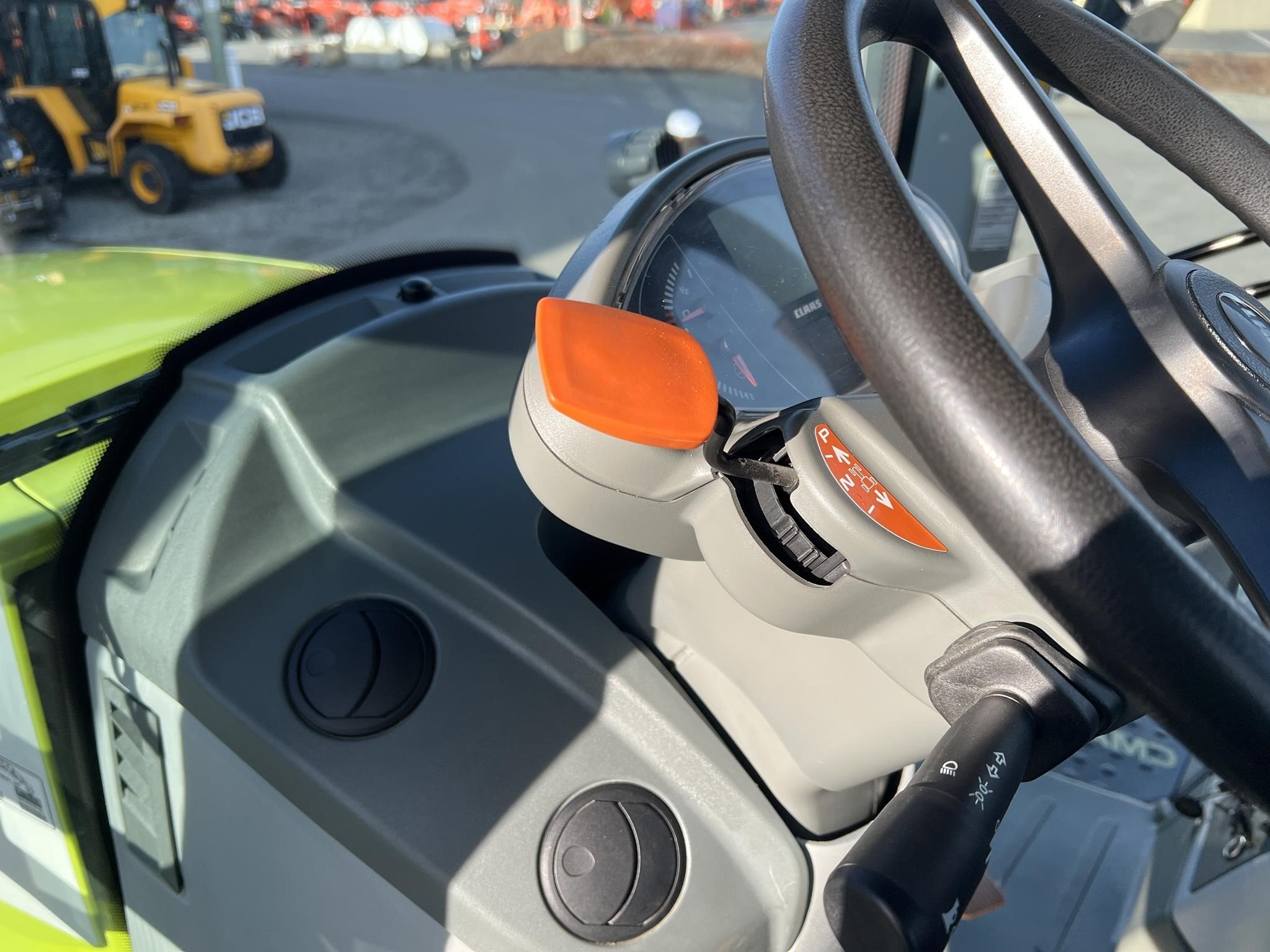 2020 Claas AXION 880 Tractor