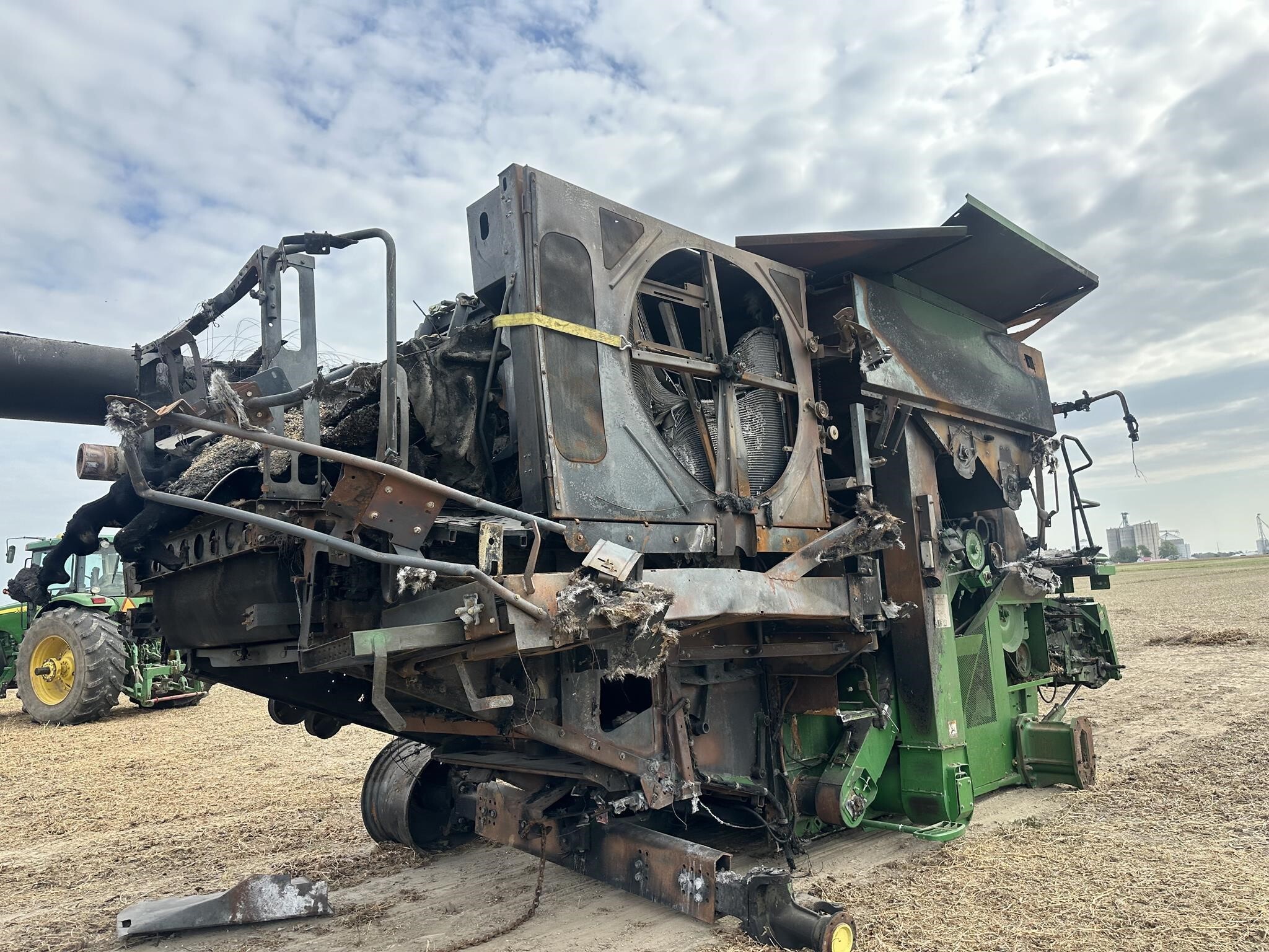 2014 John Deere S670 Combine