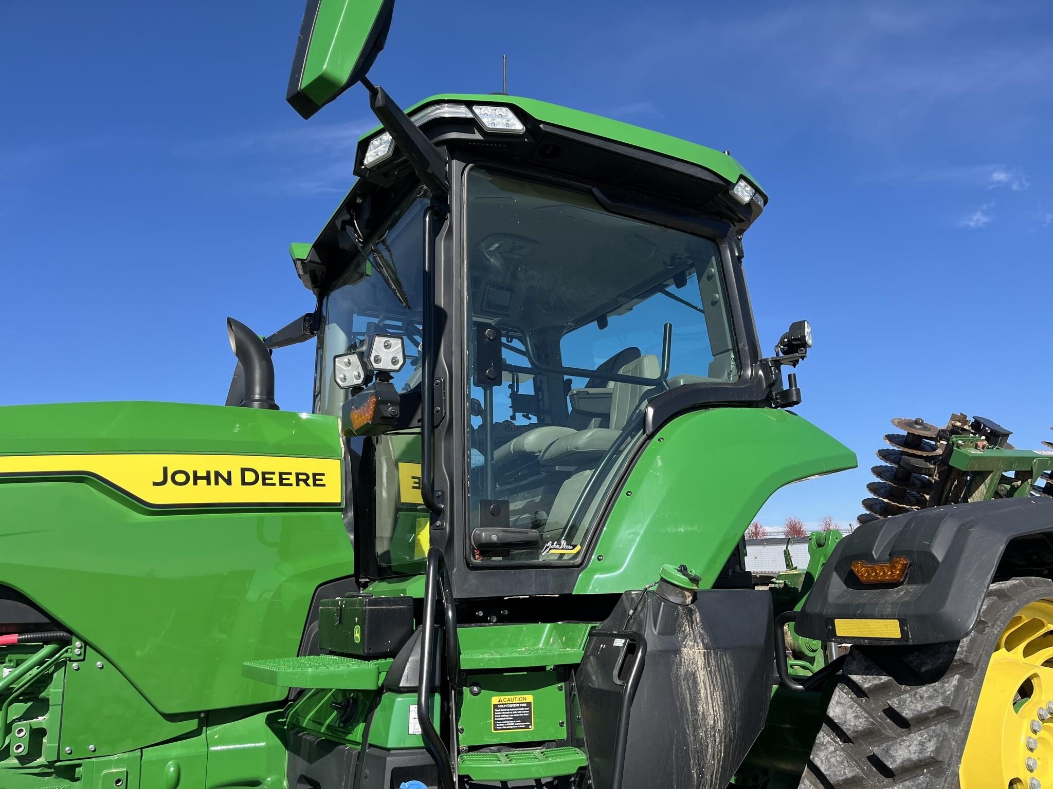 2022 John Deere 8RX 370 Tractor