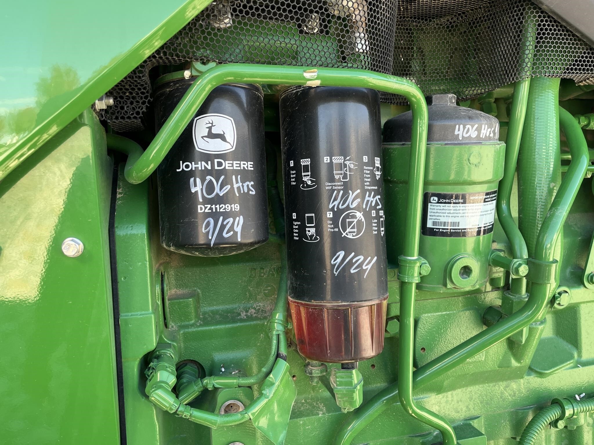 2022 John Deere 8RX 370 Tractor