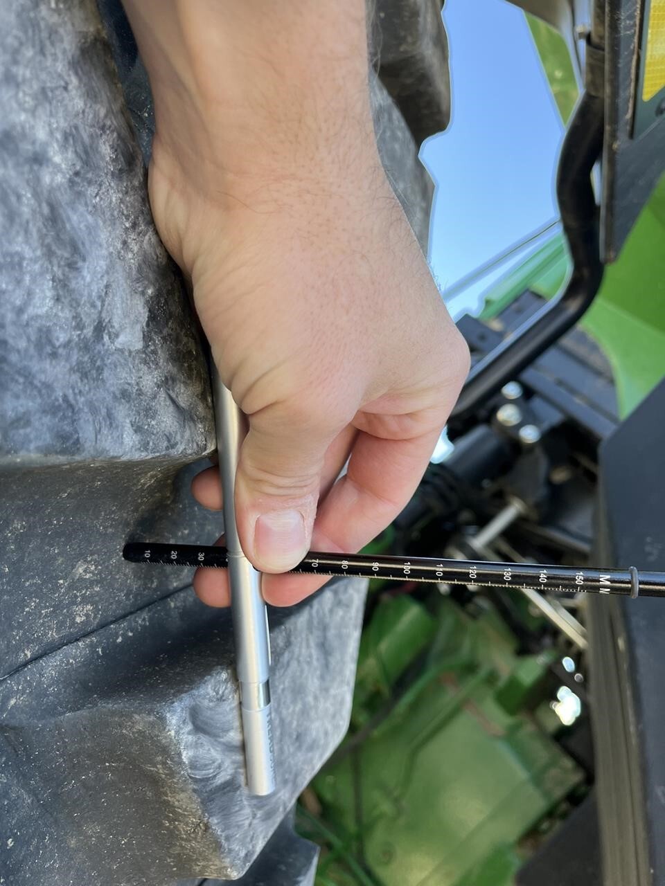 2022 John Deere 8RX 370 Tractor