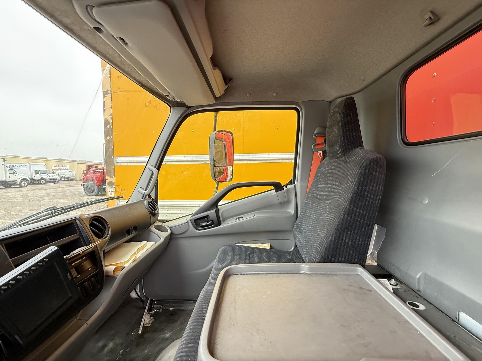 2018 Hino 195 Box Trucks/Trailer
