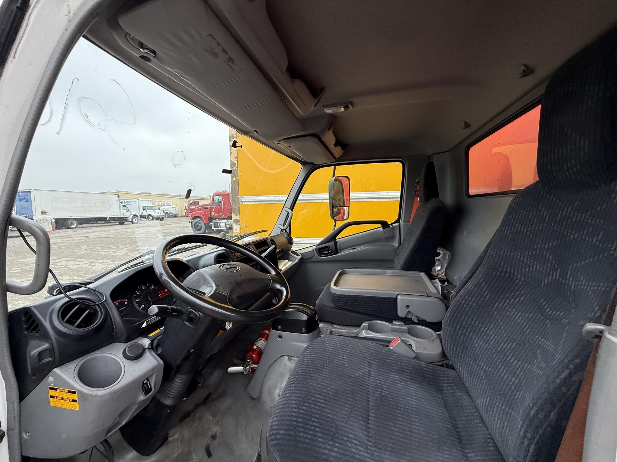 2018 Hino 195 Box Trucks/Trailer