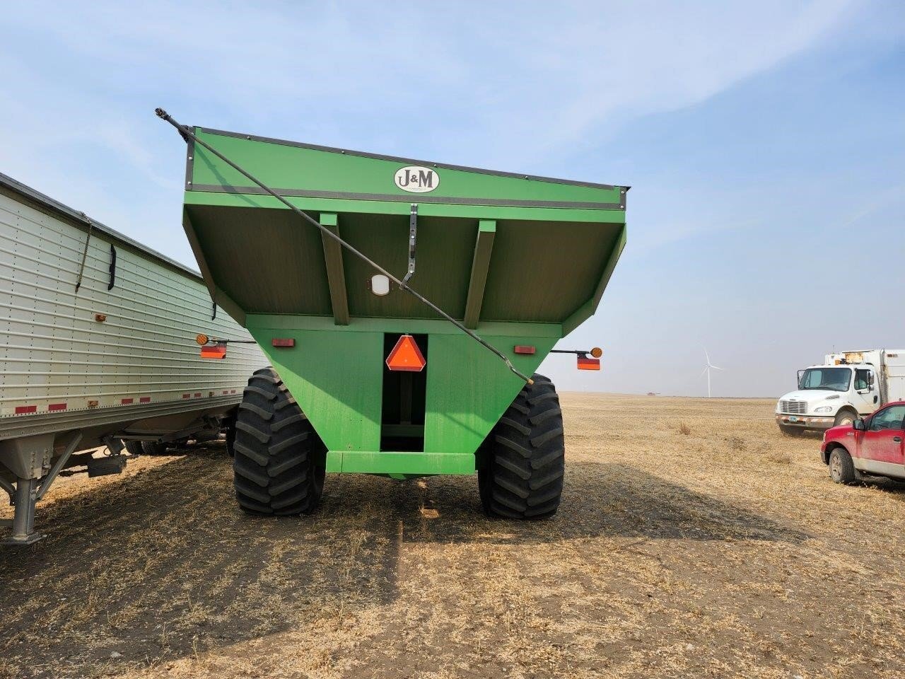 2020 J&M 1050-20S Grain Cart