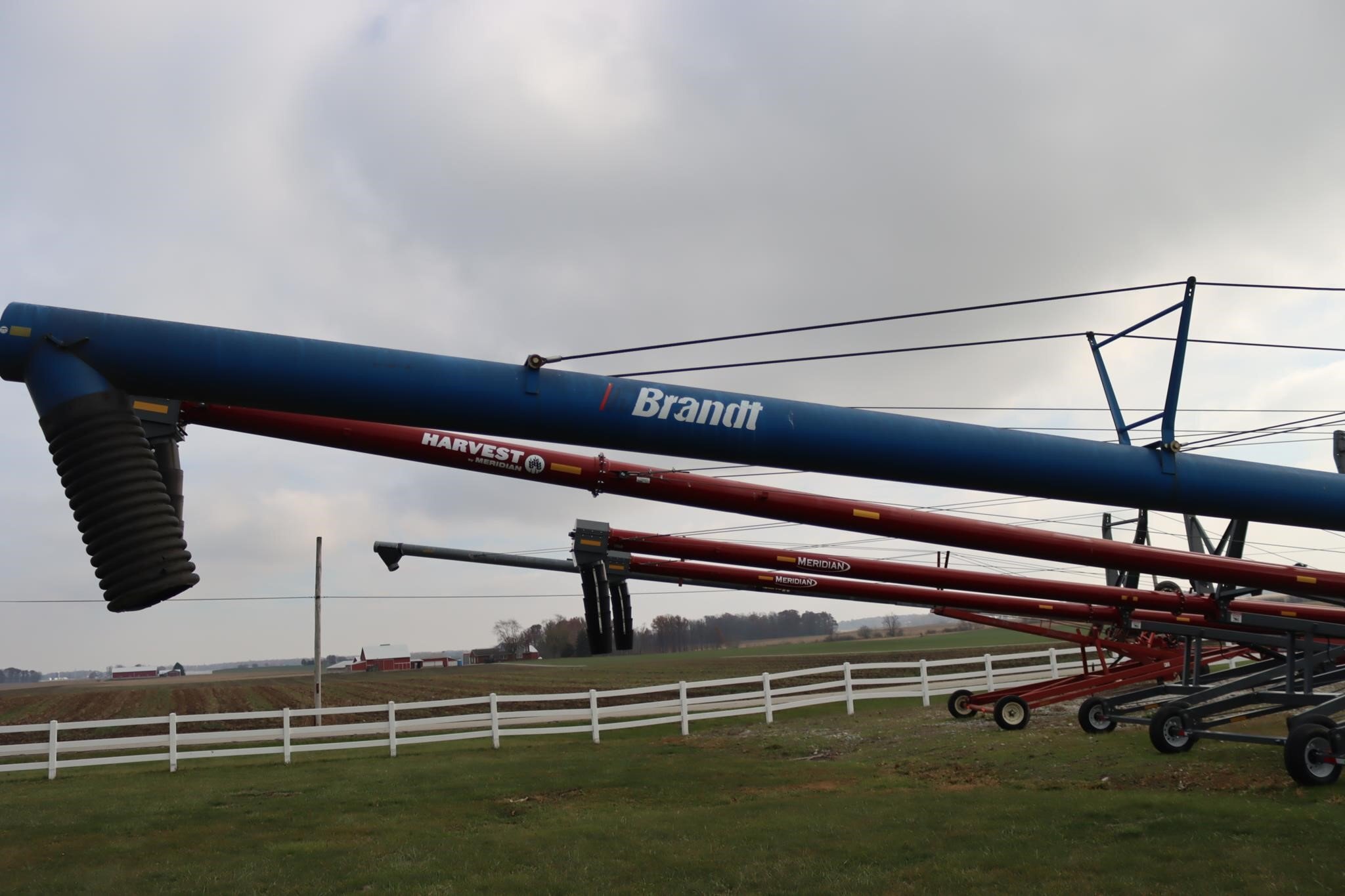 2010 Brandt 13x70 Augers and Conveyor