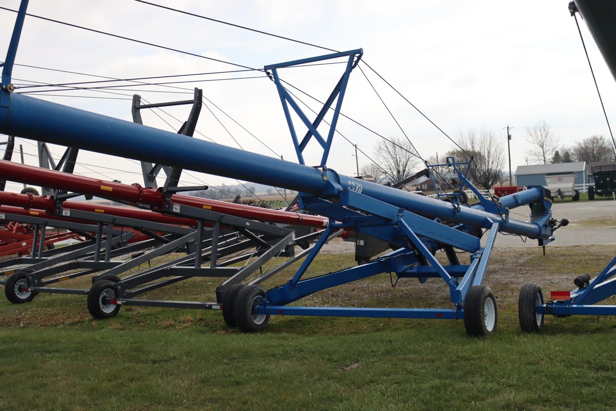 2010 Brandt 13x70 Augers and Conveyor