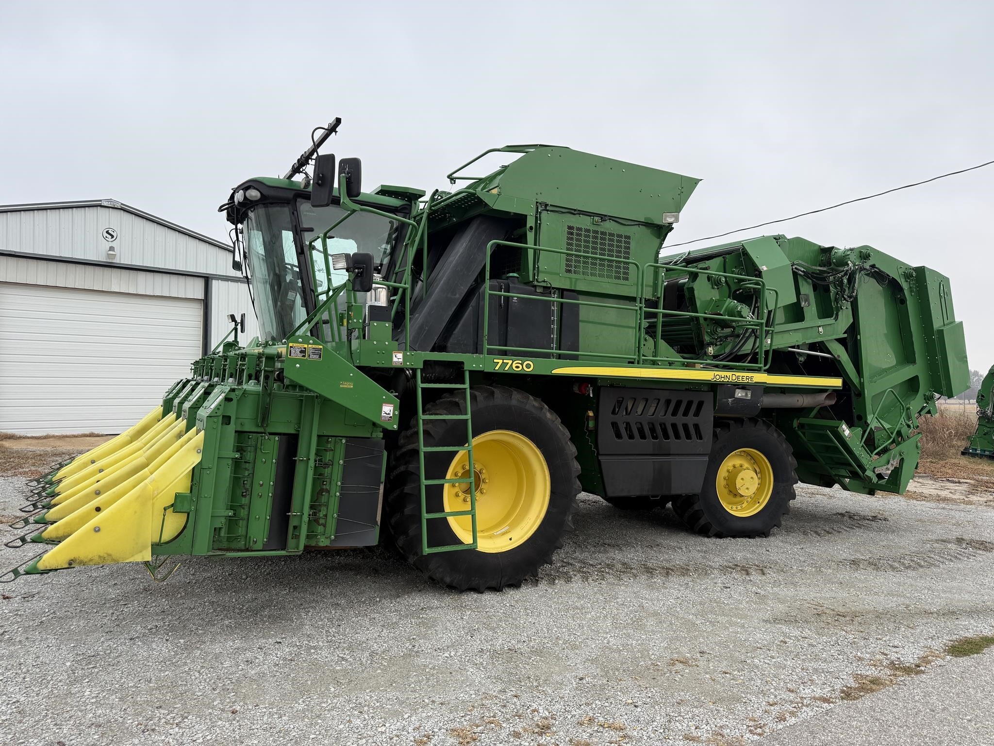 2012 John Deere 7760 Cotton Equipment