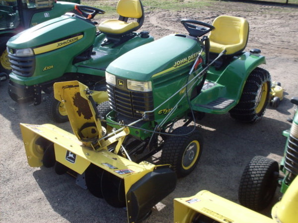 2001 John Deere Gt235 Lawn And Garden Princeton Minnesota 2001 John Deere Gt235 Lawn And Garden
