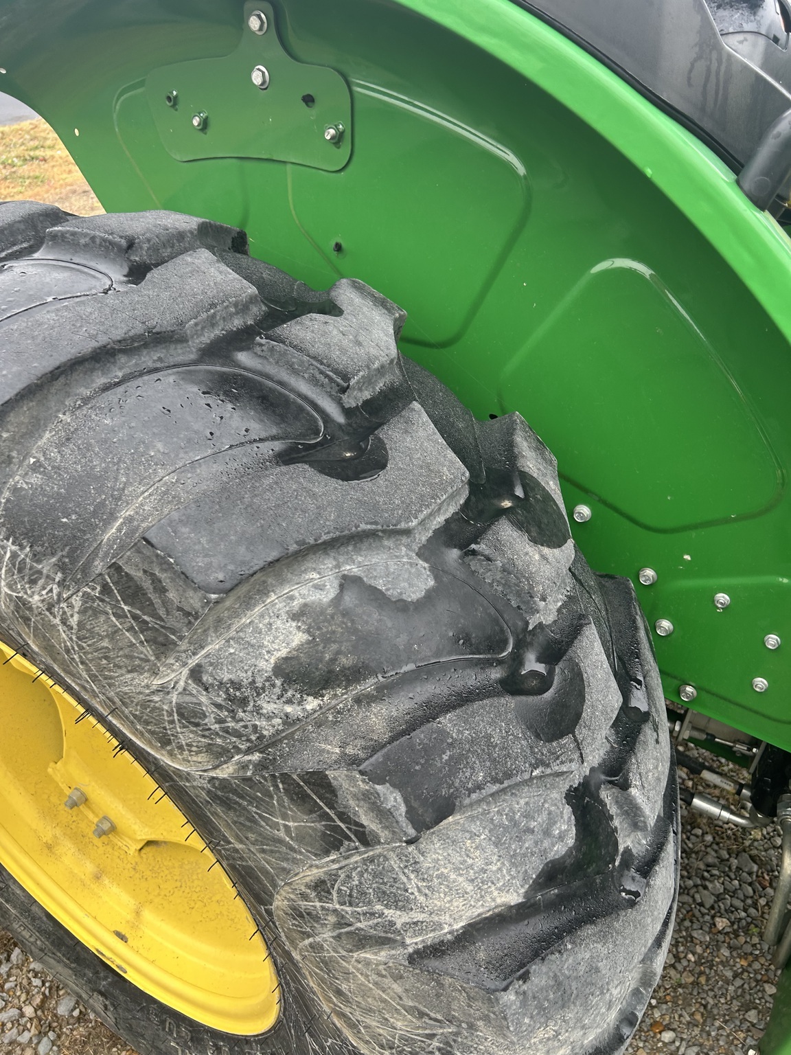 2018 John Deere 5075E Tractor