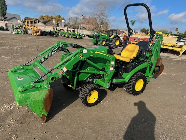 2018 John Deere 1025R Tractor