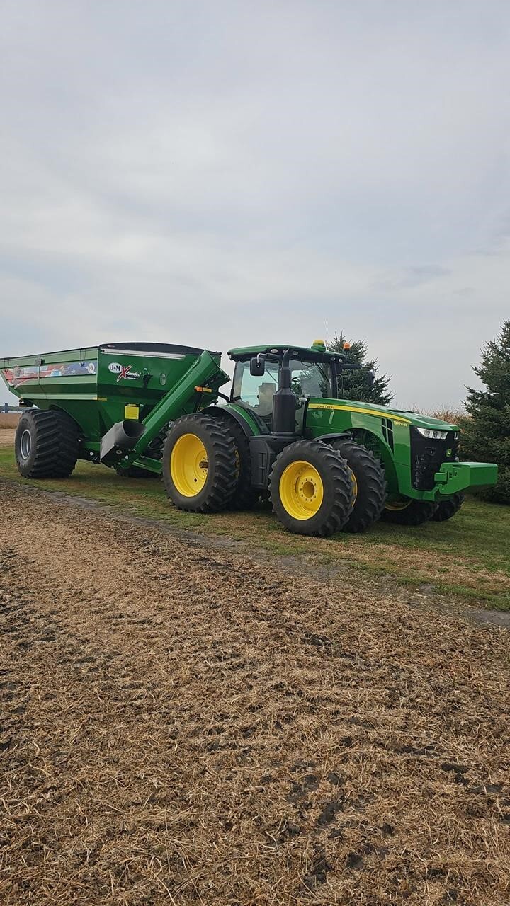  J&M 1312-20S Grain Cart