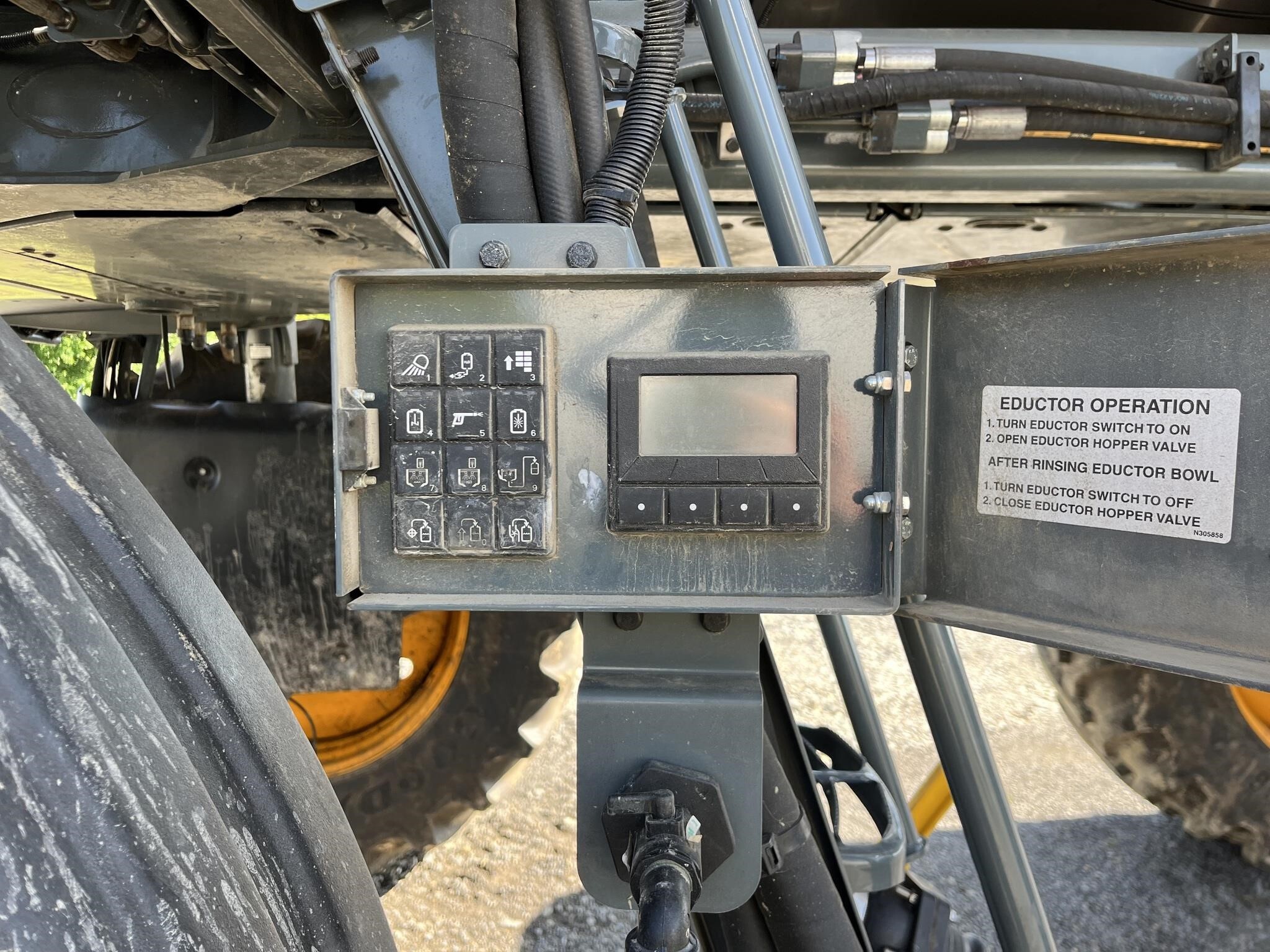 2022 Hagie STS12 Self-Propelled Sprayer