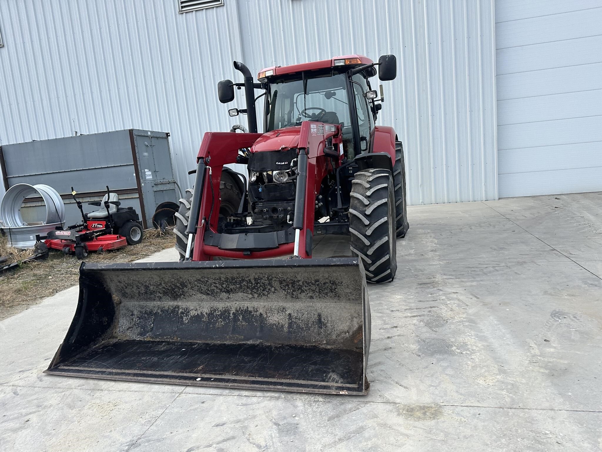 2013 Case IH Maxxum 125 Tractor