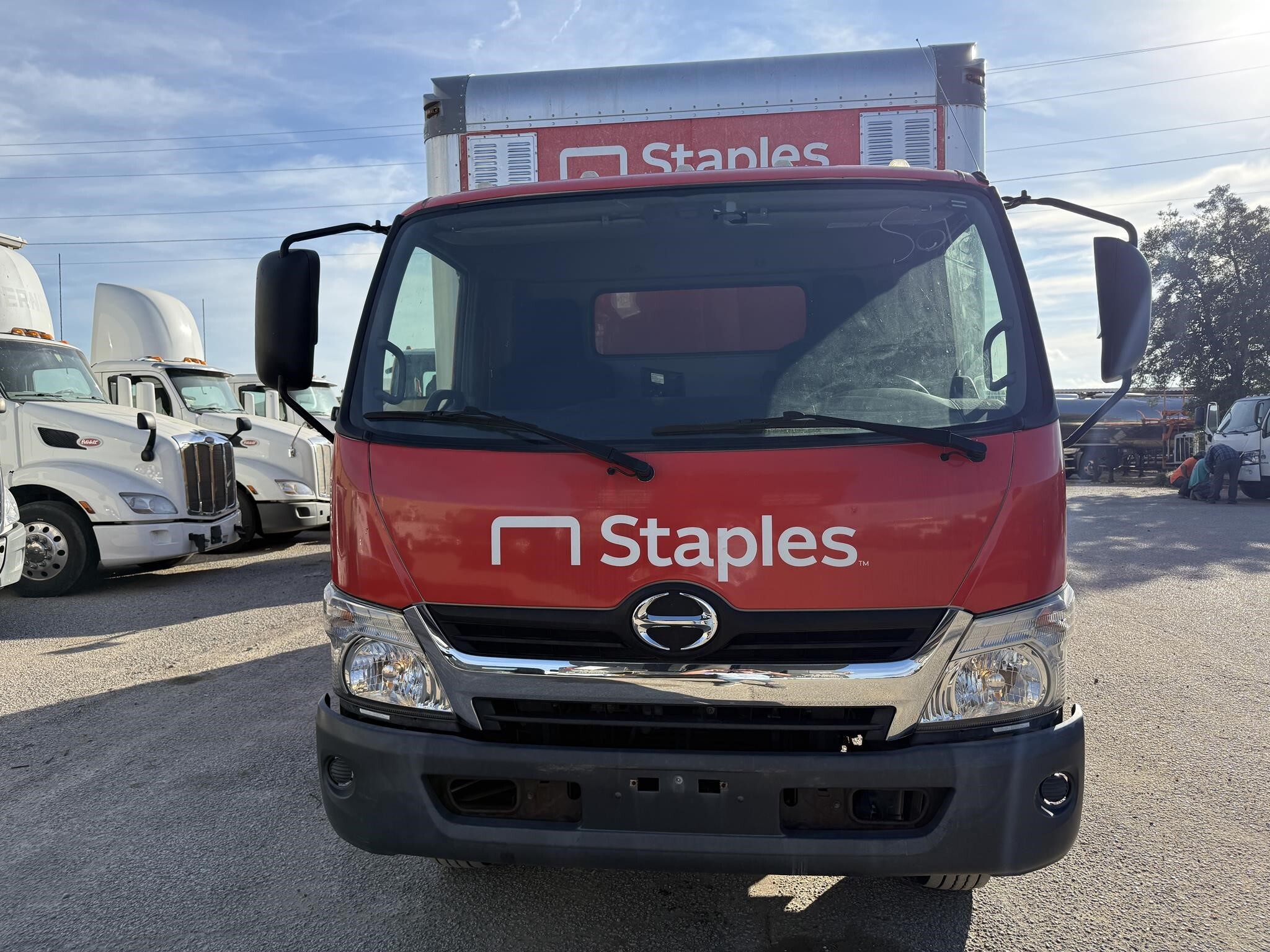2018 Hino 195 Box Trucks/Trailer